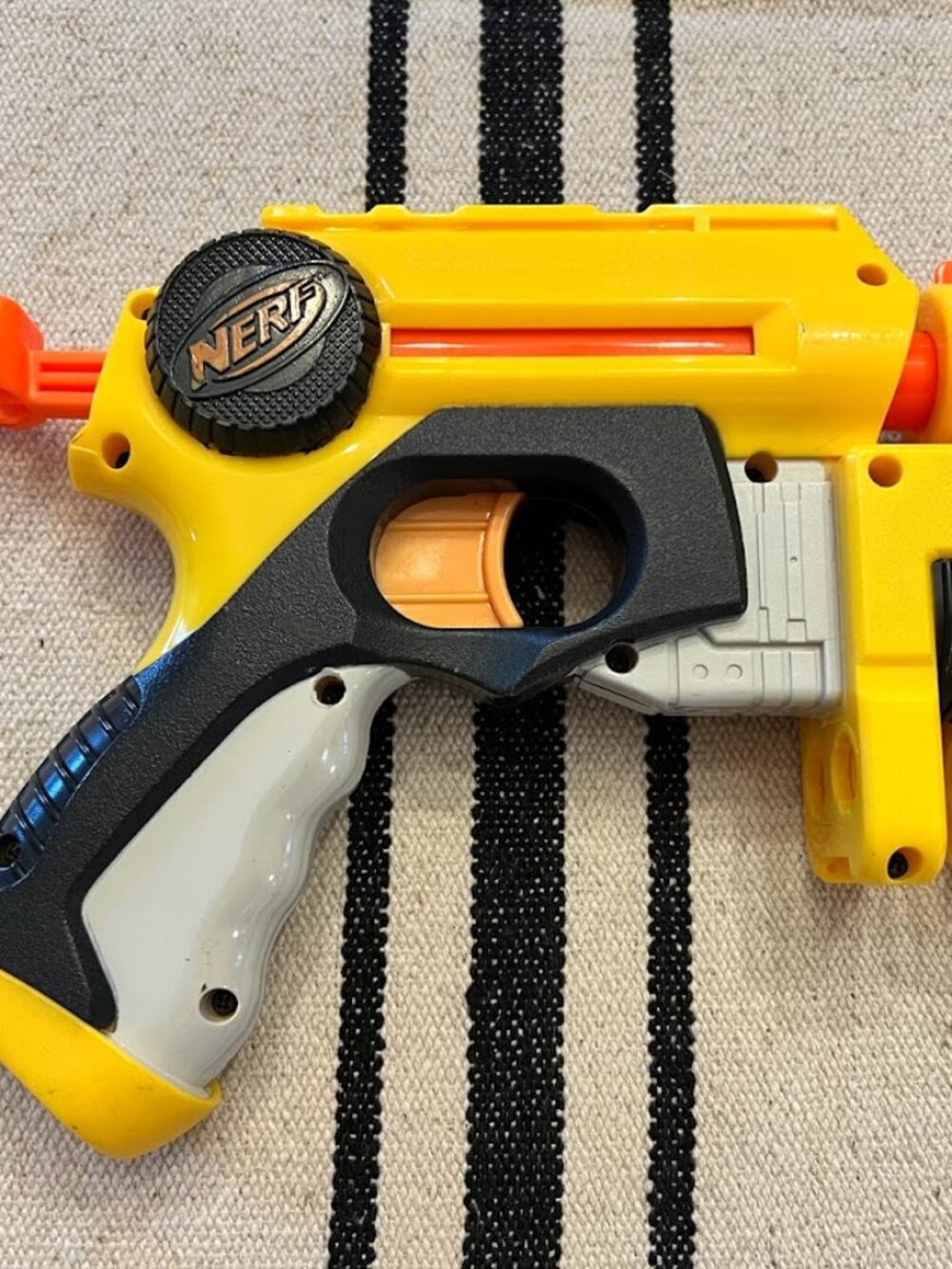NERF N-Strike Nite Finder EX-3 Blaster w/ laser (2004) Yellow – Dart Toy